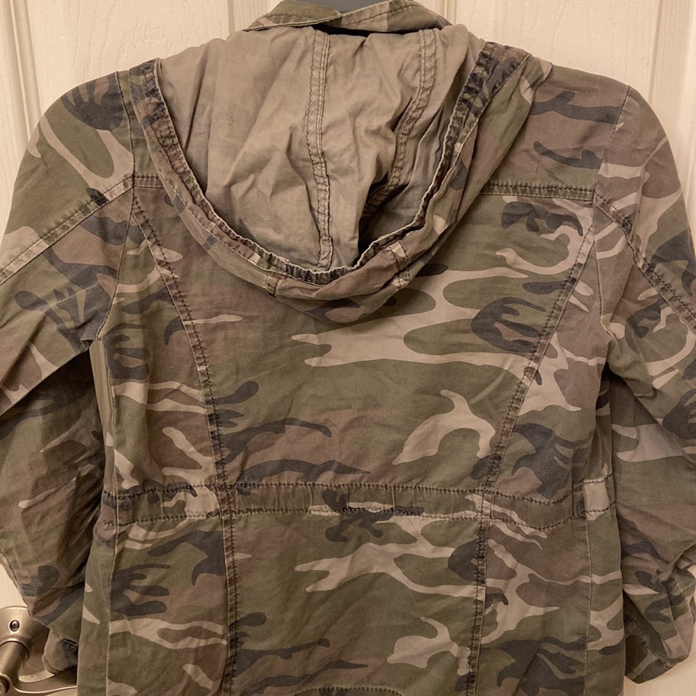 Girls Full Tilt Camo jacket - Picture 2 of 4